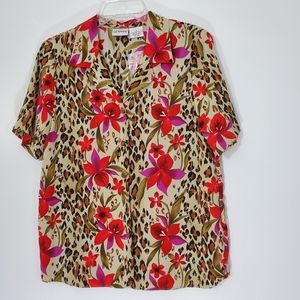 NWOT Liz Baker Floral Blouse, Size 8